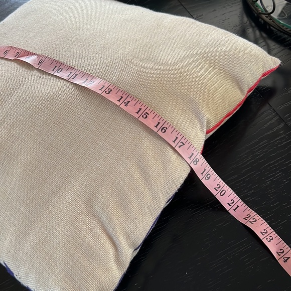 Luxbon Square Accent Hug Pug Pillow- Pillow form included - Picture 5 of 7